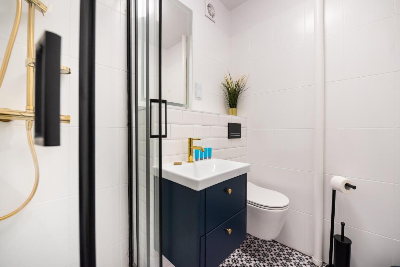 Ferienwohnung Metro Dworzec Gdanski Elegant Studio Warschau Exterior foto