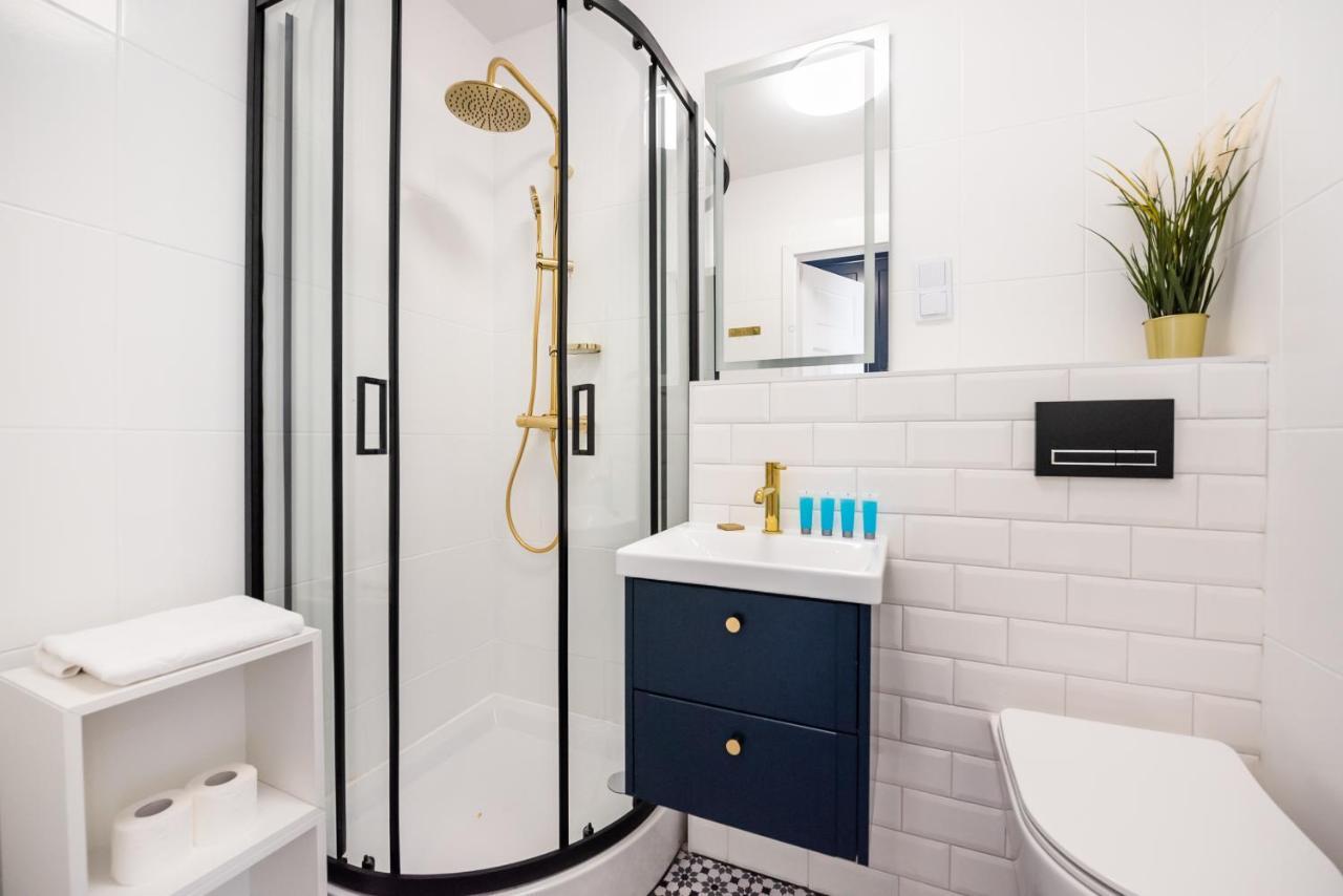 Ferienwohnung Metro Dworzec Gdanski Elegant Studio Warschau Exterior foto