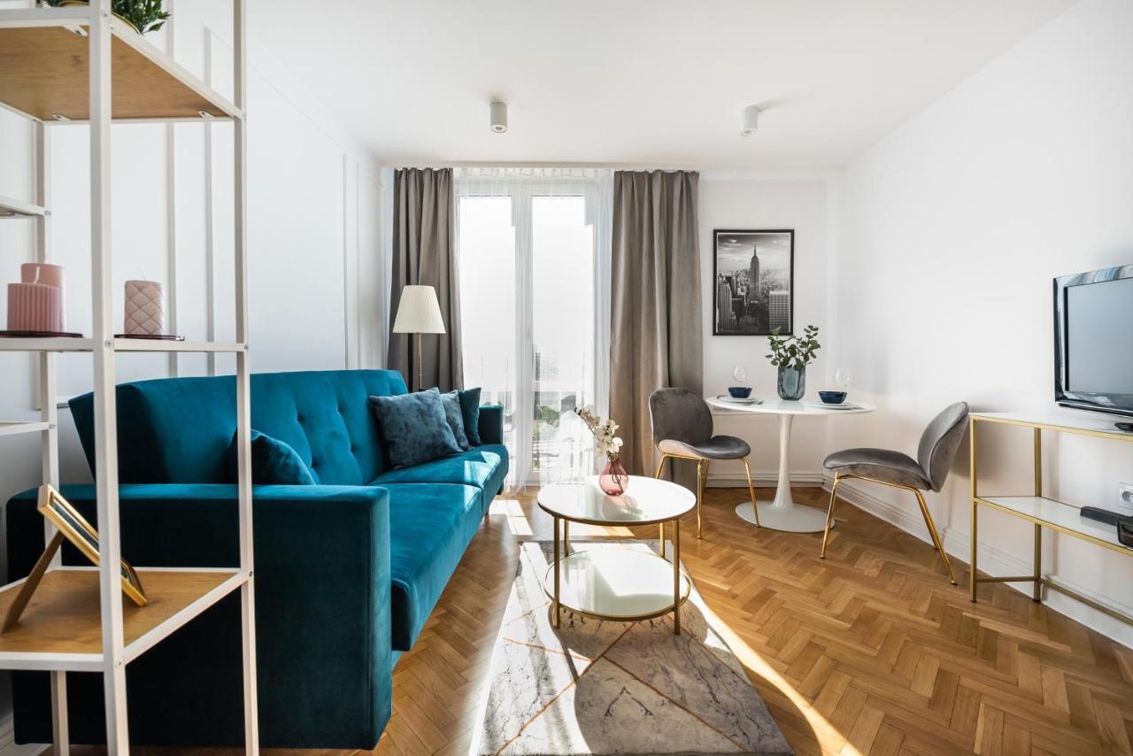 Ferienwohnung Metro Dworzec Gdanski Elegant Studio Warschau Exterior foto